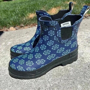 GoGo Women boots Chelsea Rain Boots Blue Size US 7 Floral Pattern